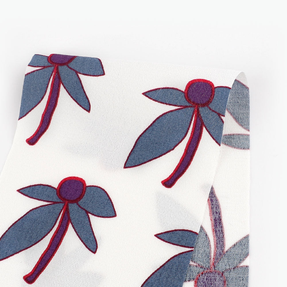Big_Flower_Motif_White_Crepe_Swatch.jpg