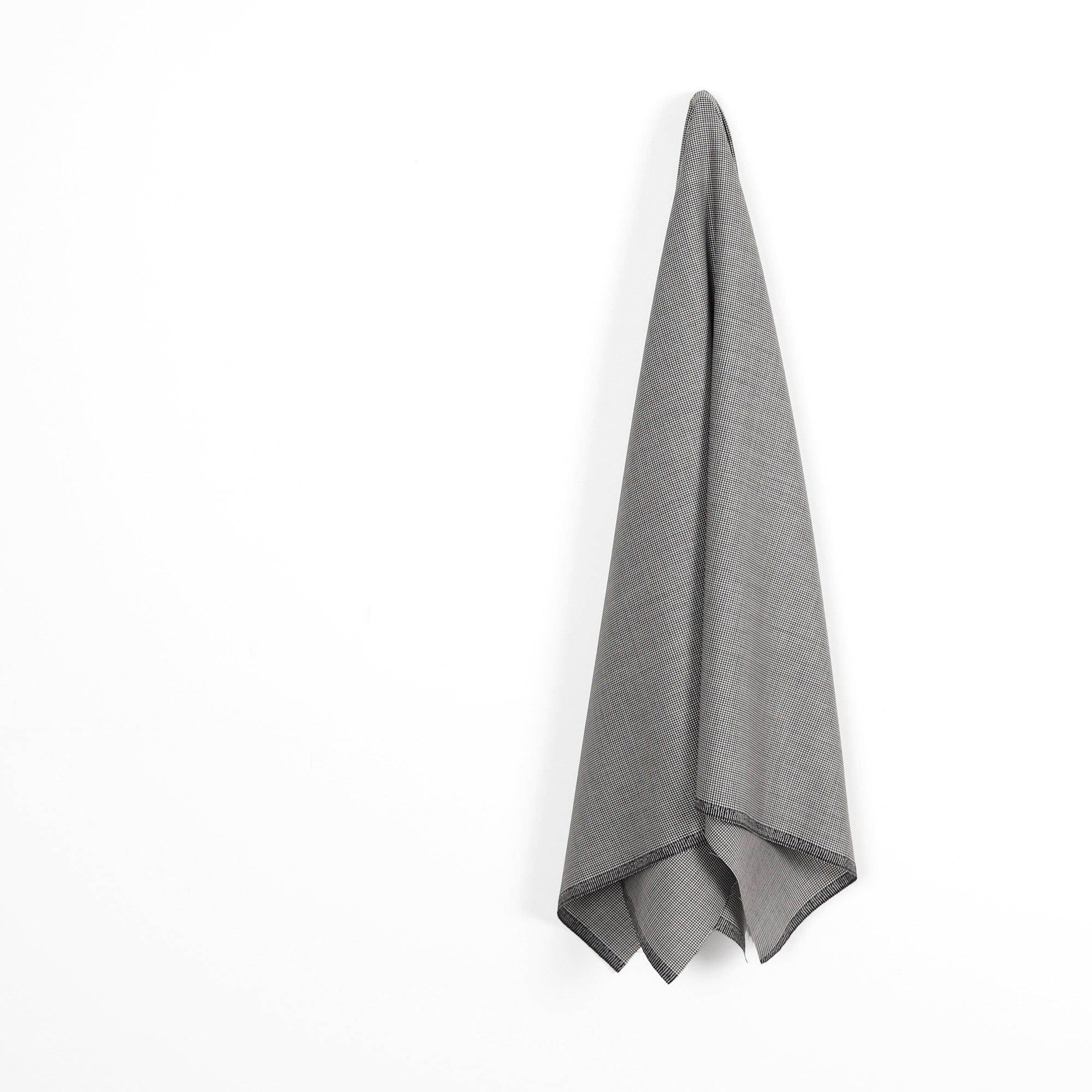 Black_x3a_White_Puppytooth_SuitingHang.jpg