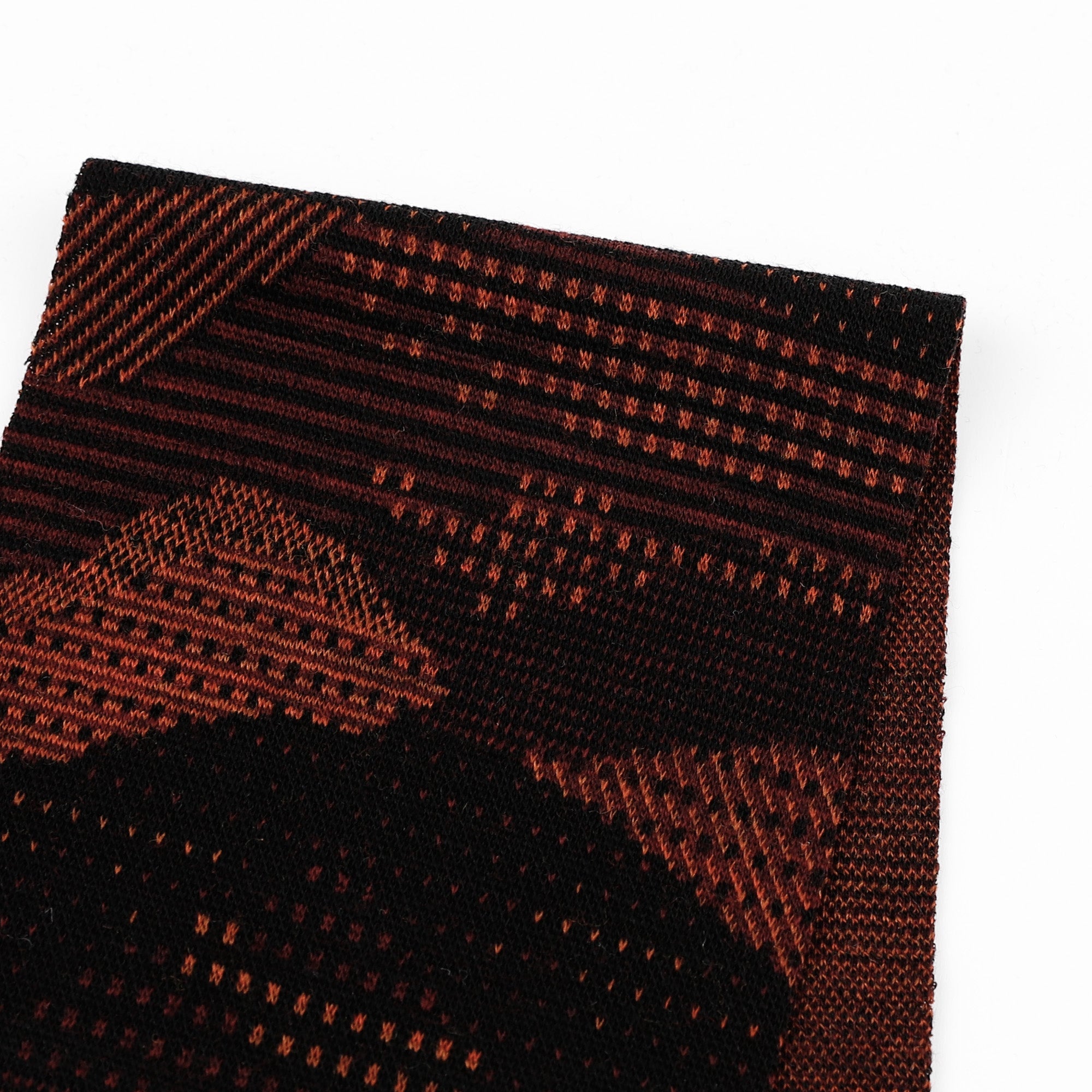 Mountain_Range_Merino_Jacquard_Red_x3a_Brown_Swatch.jpg