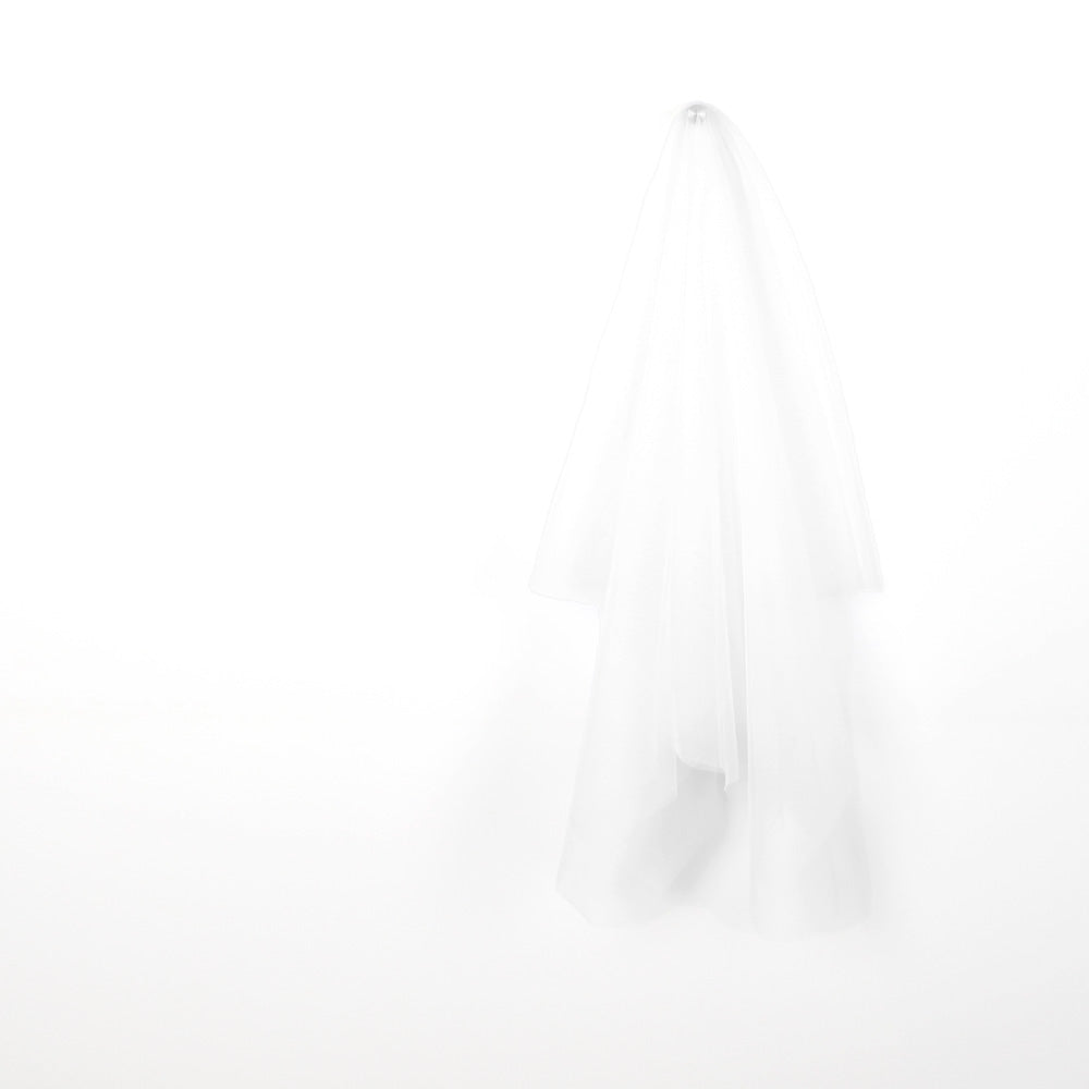 Nylon_Tulle-White_Hang_dfa05595-6b86-48c8-bb44-56fb4c207c98.jpg