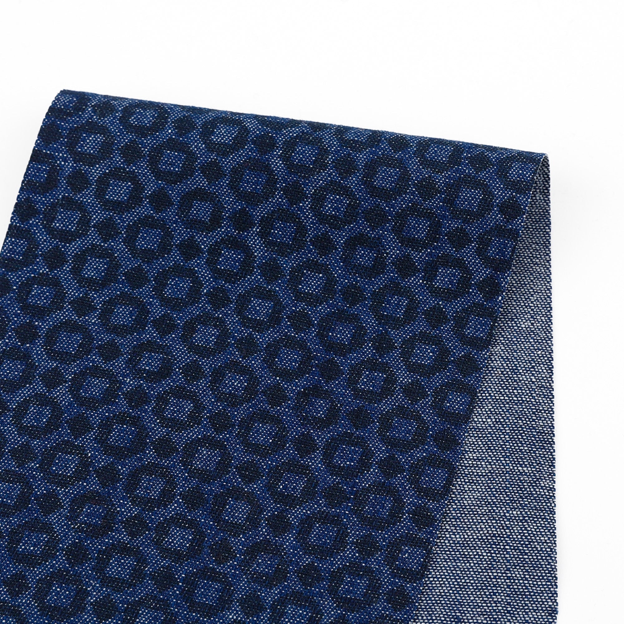 Patterened_Cotton_Chambray_Navy_Swatch.jpg