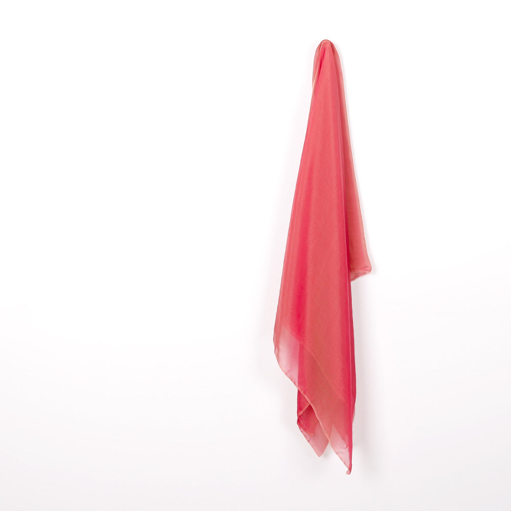 Shot_Silk_Chiffon-Garnet-Hang.jpg