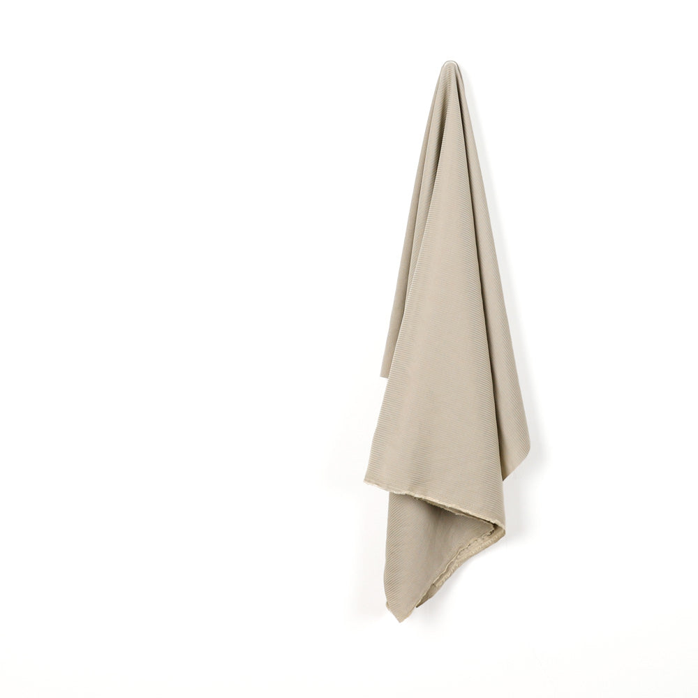 Silk_Blend_Suiting-Oyster-Hang.jpg