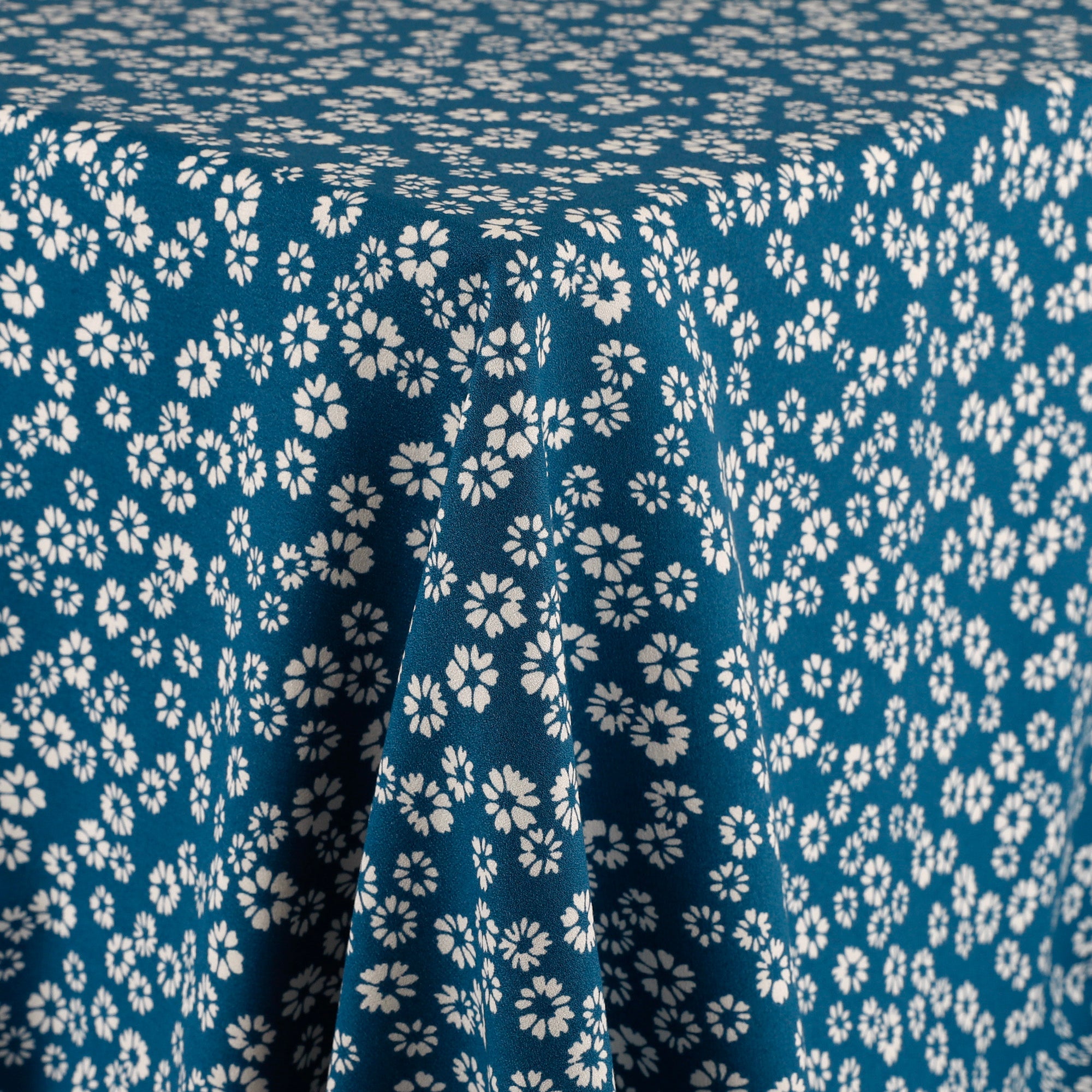 17_Drape_1273c6c1-5f7a-4a4f-9655-afef93529e58.jpg