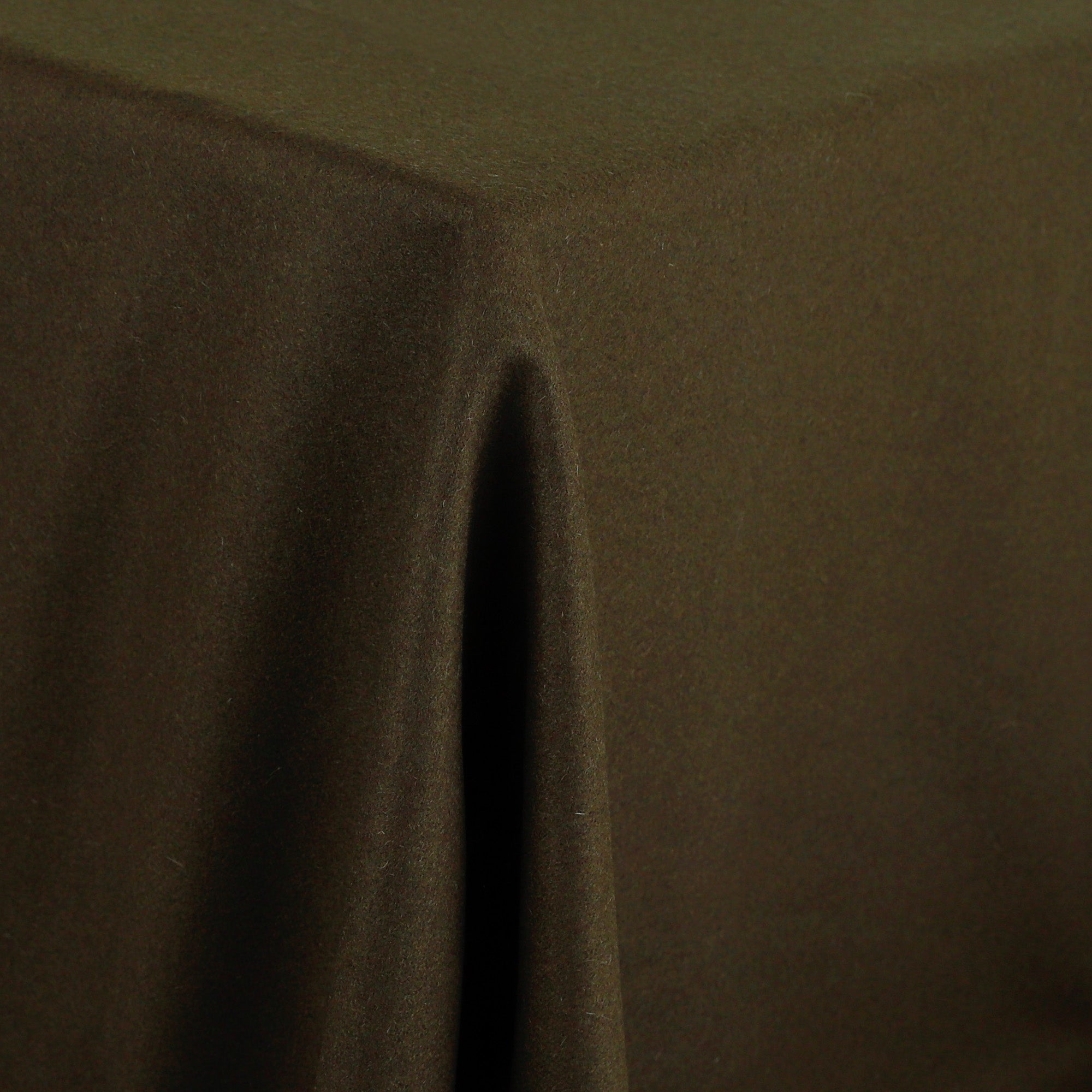 3_Drape_629da0a5-9d40-45eb-8b16-12c6f5e72f0f.jpg