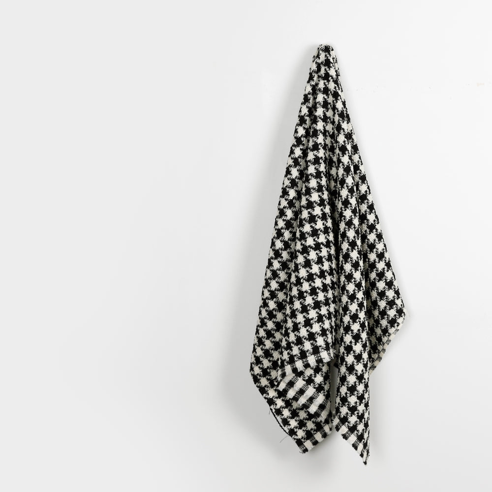 Bold Houndstooth Tweed - Black / White