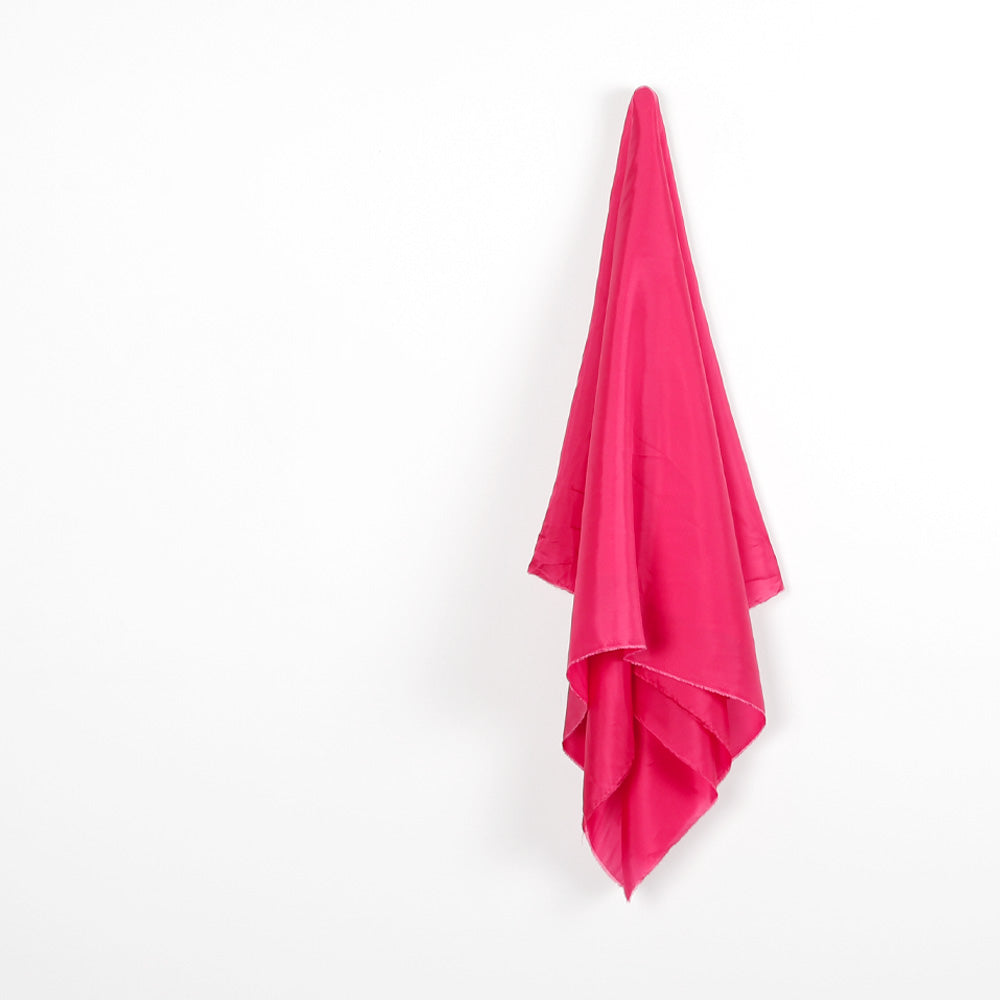 Bright_Pink_Lining_Hang_df1c8fea-5136-4575-9edf-0a81f4e3fad5.jpg