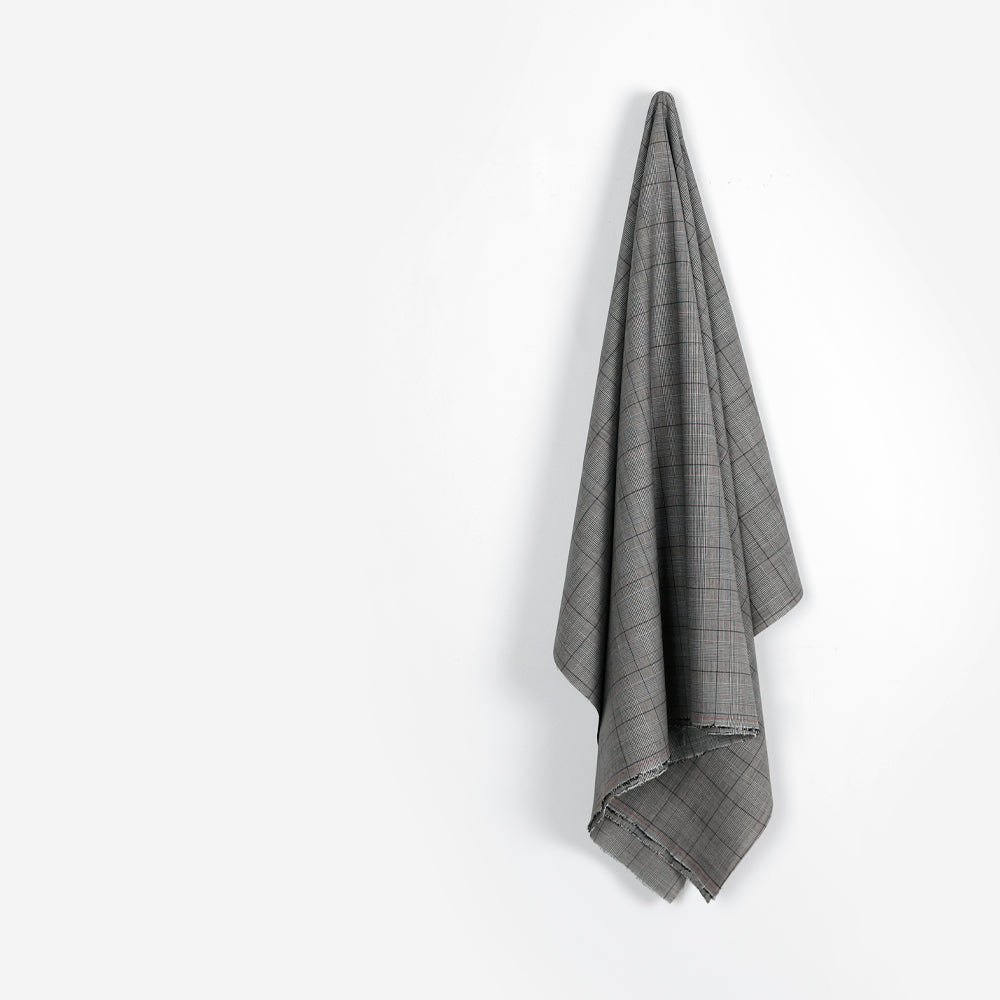 Prince Of Wales Wool / Poly Suiting - B&W
