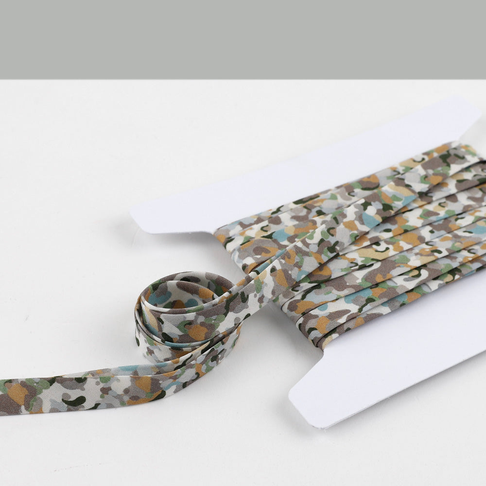 CrowdcamoB_Bias_Binding_Roll.jpg
