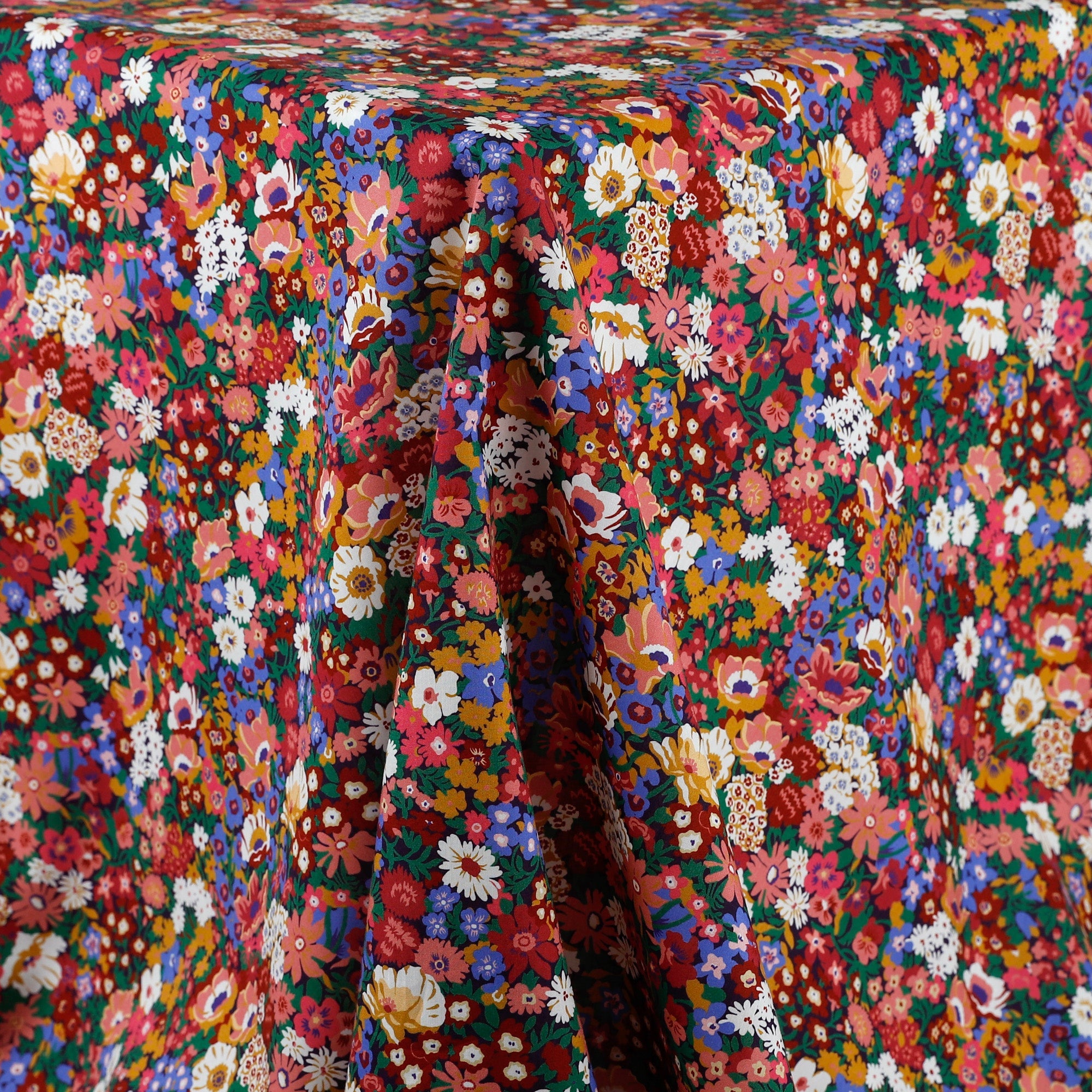 LibertyTanaLawn-ThorpenessY_Drape.jpg