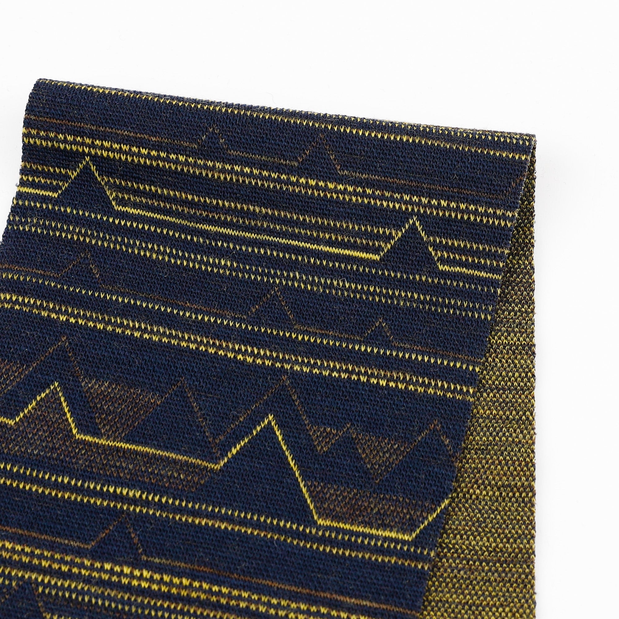 Life_Line_Merino_Blue_Yellow_Swatch_be97753b-31b3-4b08-8ca5-3b5be0a97678.jpg