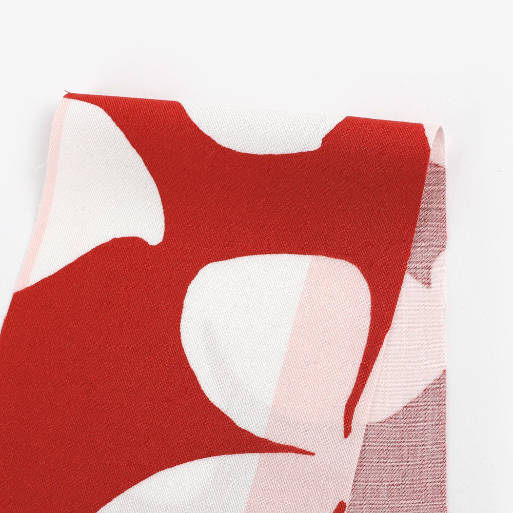 Mid_Century_Flower_Viscose_Twill_Strawberry_Shortcake_Swatch.jpg