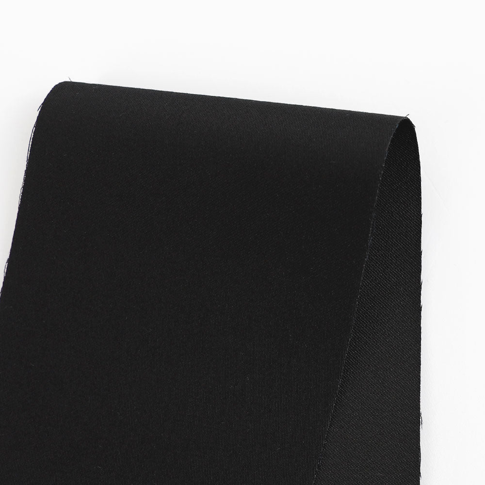  Poly - Black