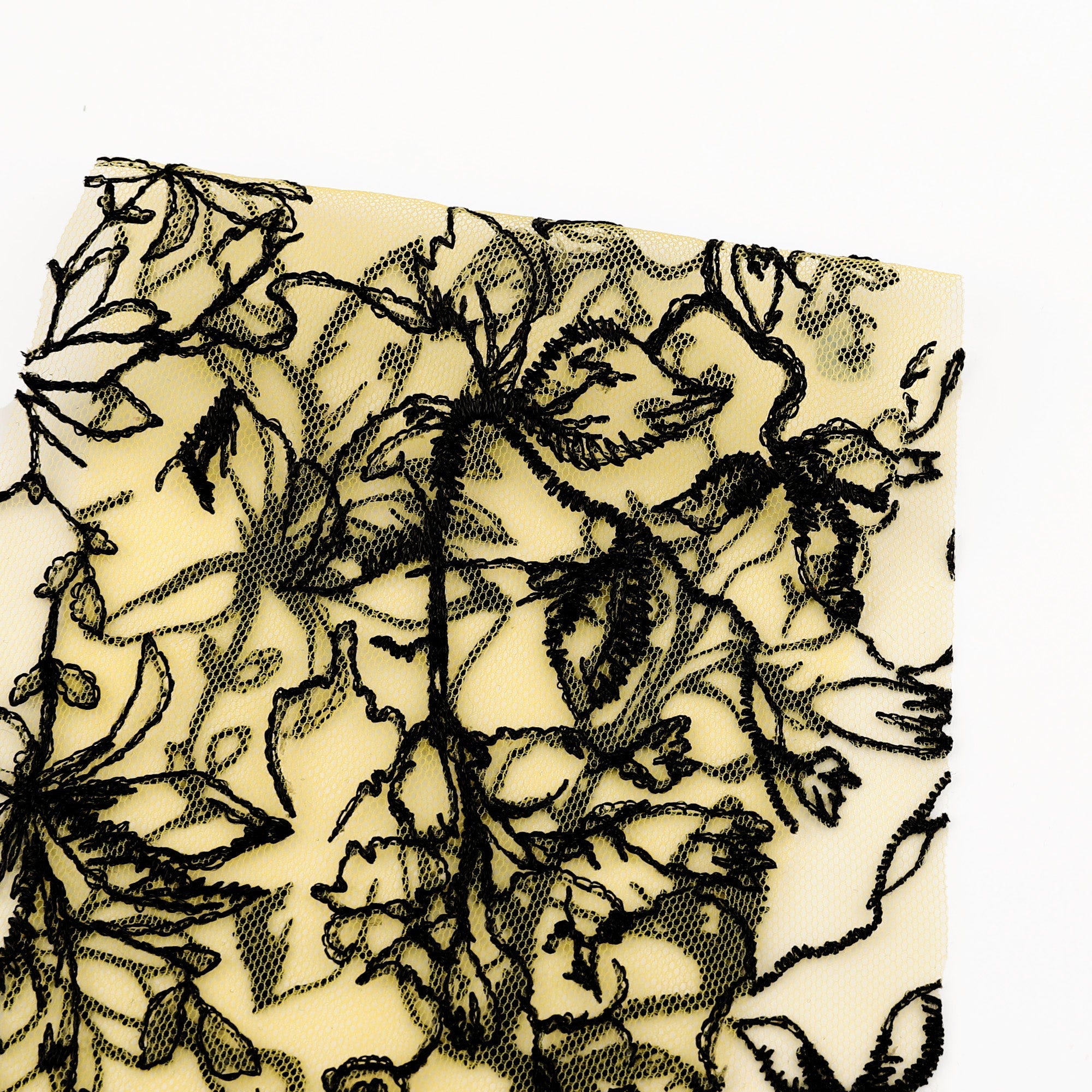 Poly_Mesh_Rambleing_Vines_Yellow_Swatch.jpg
