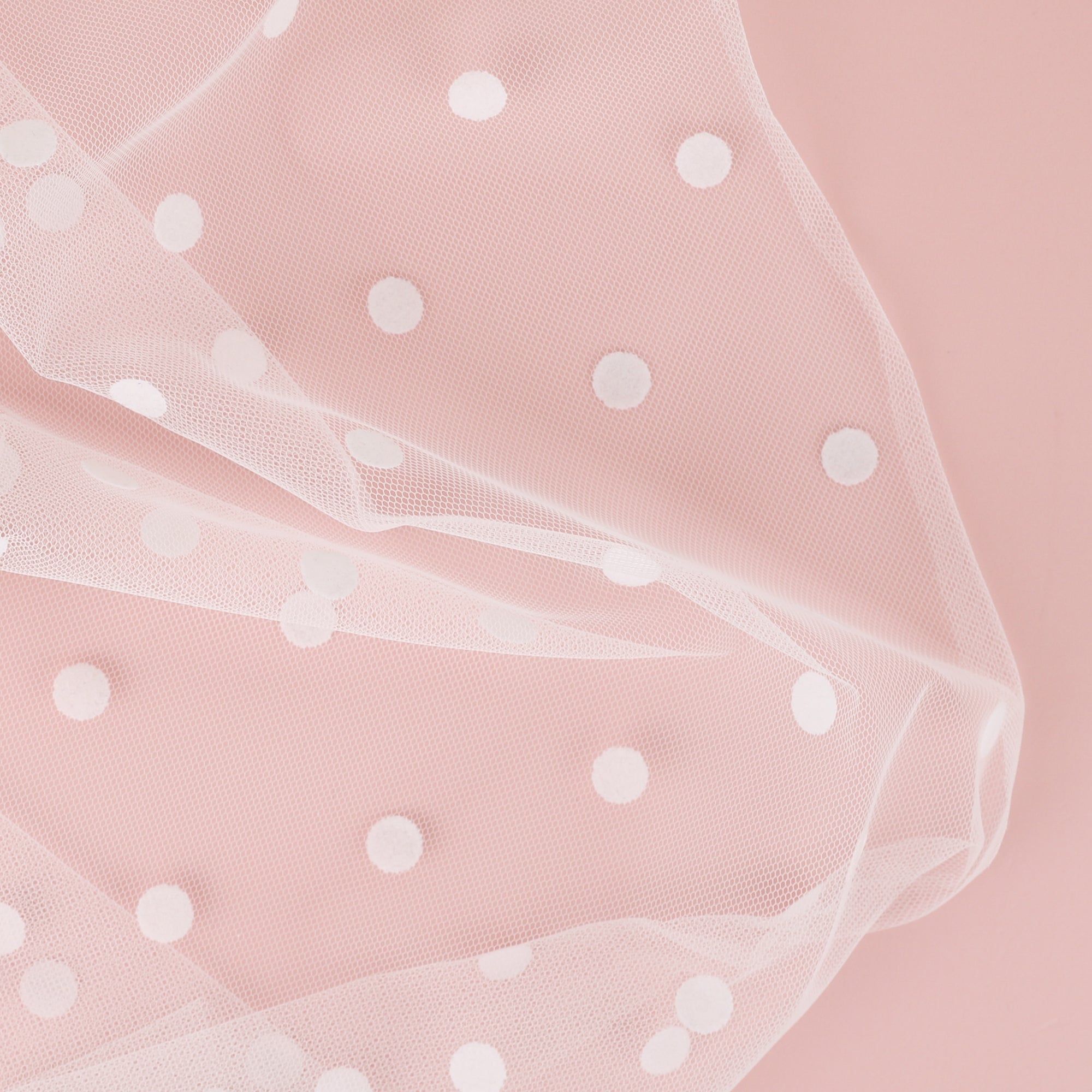 Spotty-White-Mesh-Scrunch.jpg