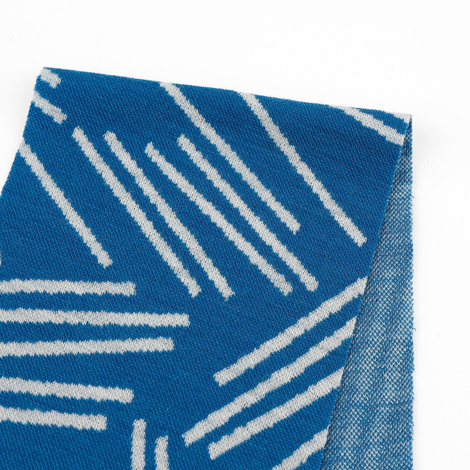 Sticks_Merino_Jacquard_Blue_x3a_White_Swatch.jpg