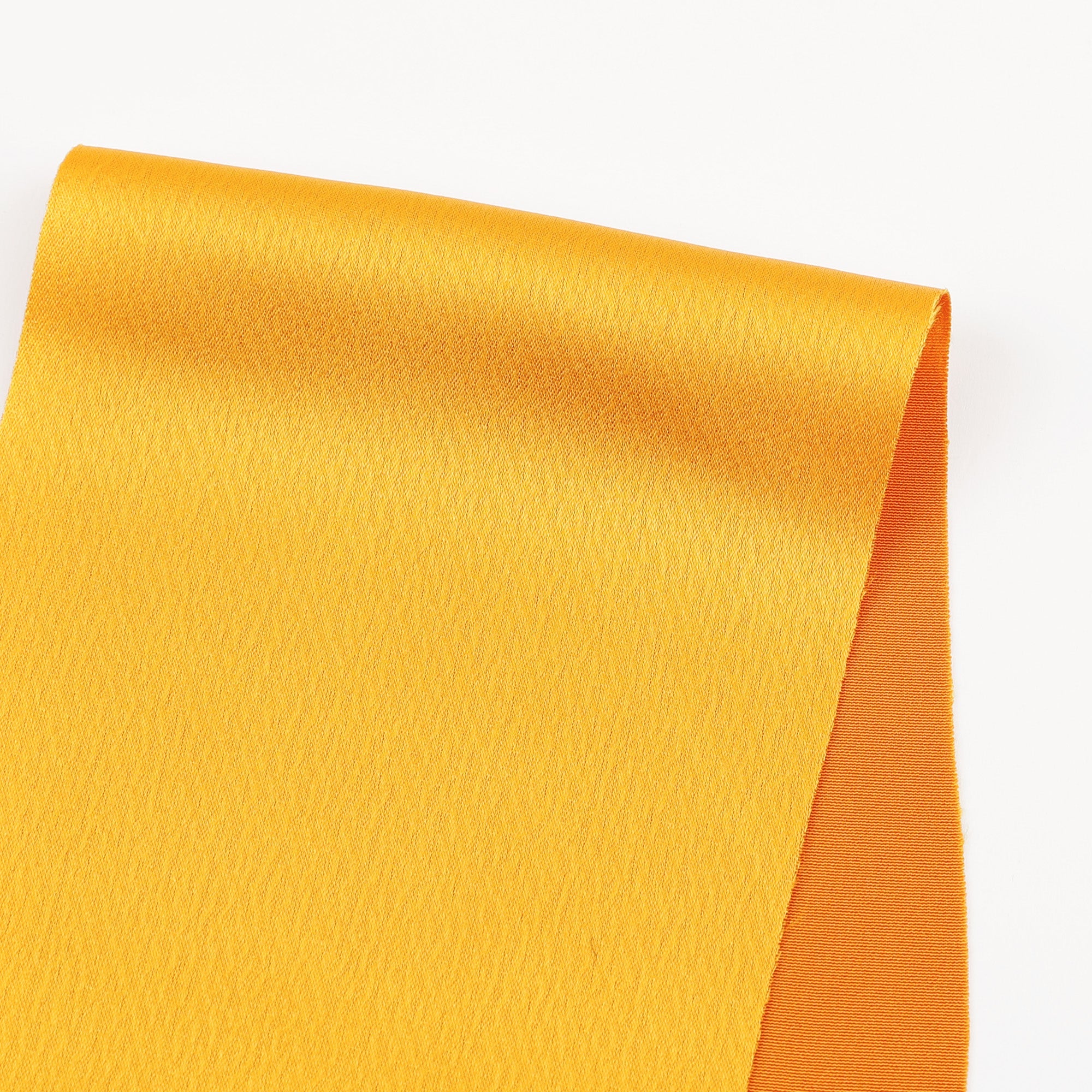 Triaccitate_Polly_Satin_Gold_Swatch.jpg