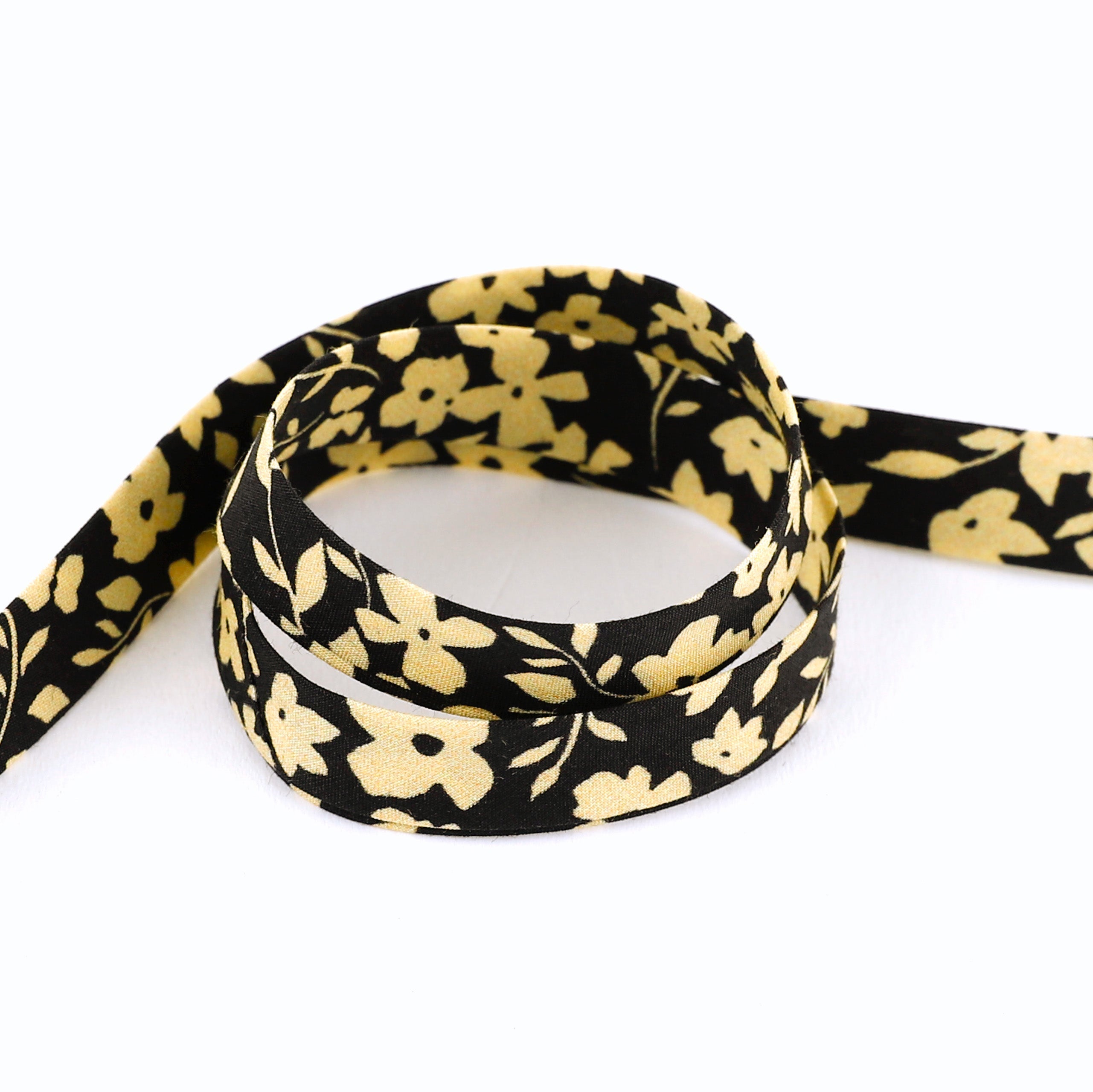 Yellow_Floral_Bias_Binding_Close.jpg